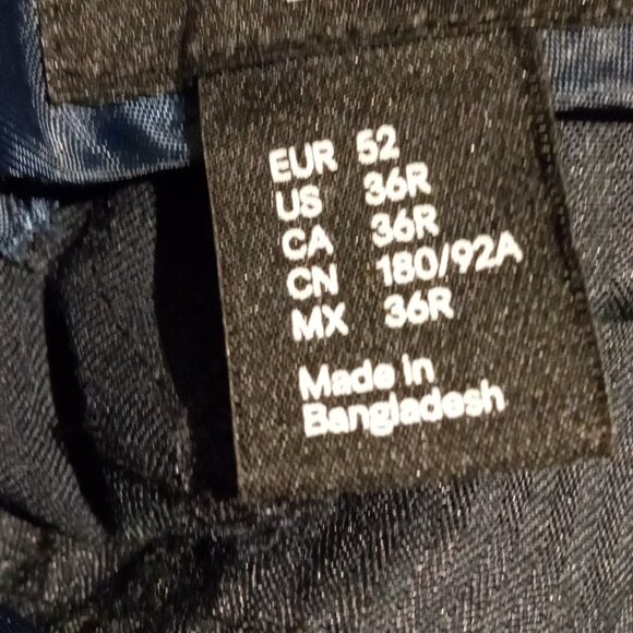 2 suits for the price of 1 [Read details] - Picture 5 of 15